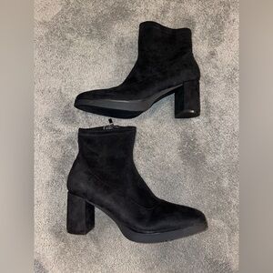 NWOT American Exchange Suede Black Anke Heeled Boots Size 10